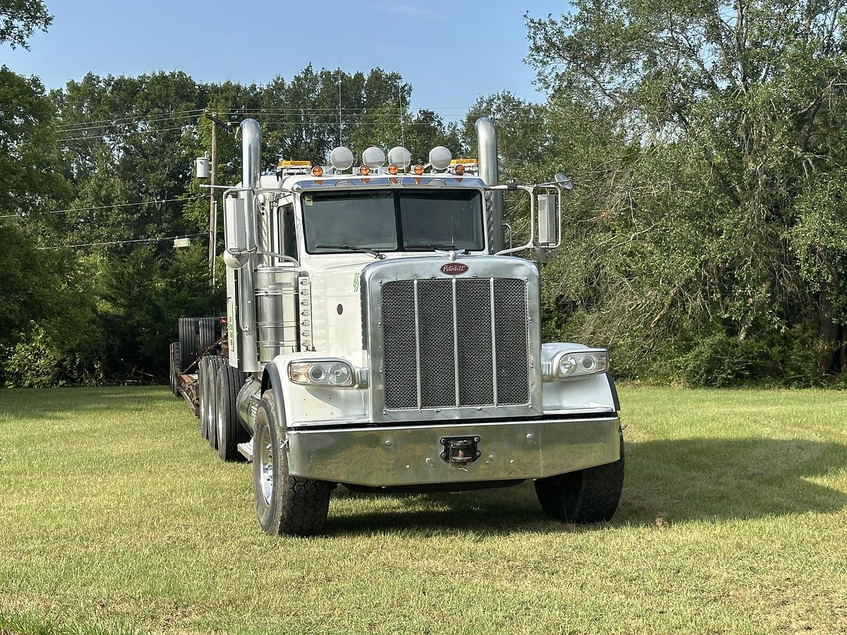 Used 2014 Peterbilt 389 and/or 2019 XL specialized trailer