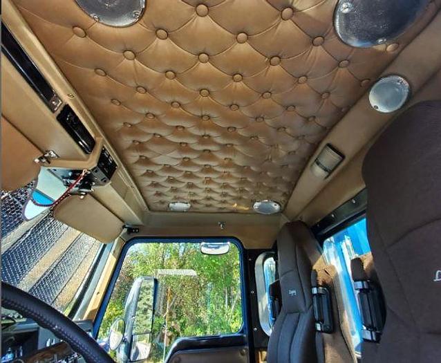 Used 1996 KENWORTH T800 and 2020 Great Dane Dry Van