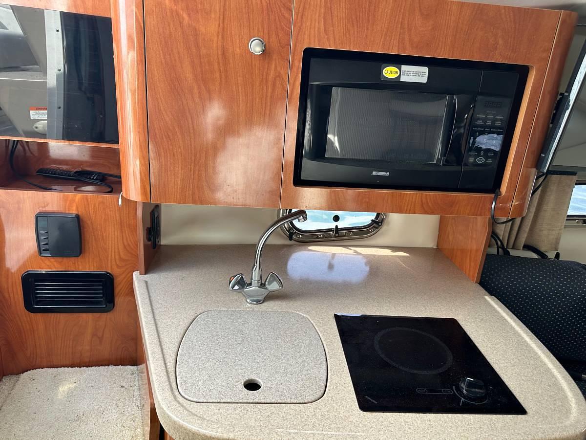 Used 2004 Four Winns 248 Vista