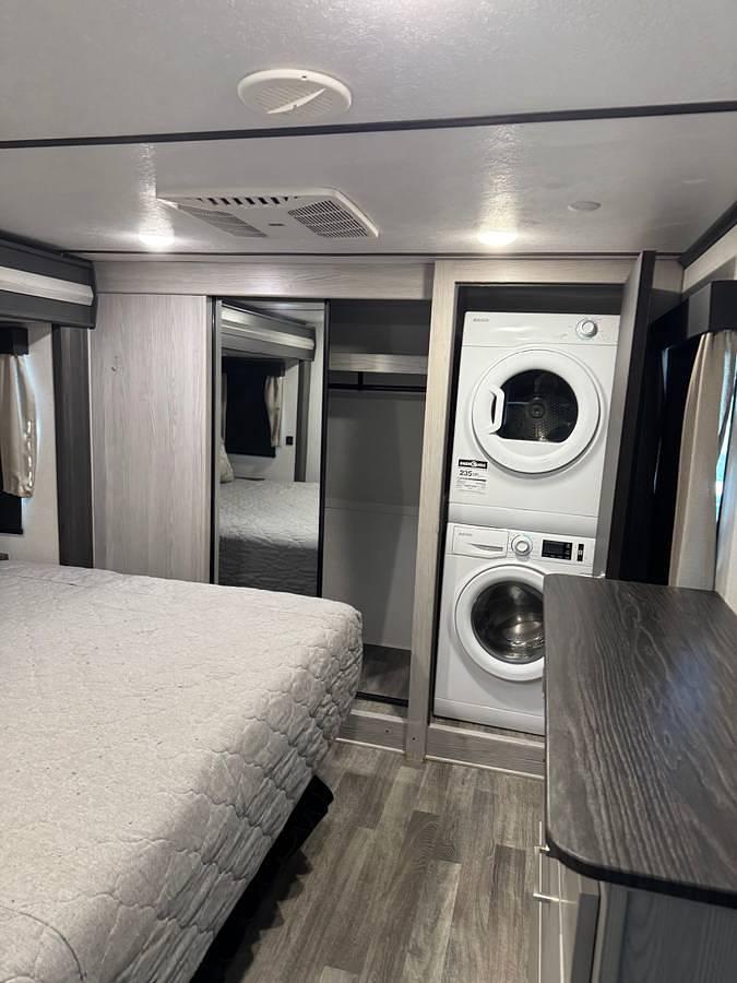 Used 2021 Keystone Montana High Country 331RL