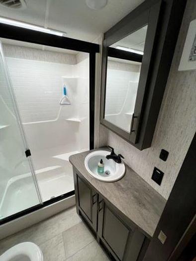 Used 2021 Grand Design Momentum M-Class 351M