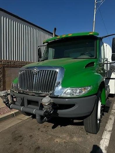 Used 2008 International Durastar 4300 Water Truck