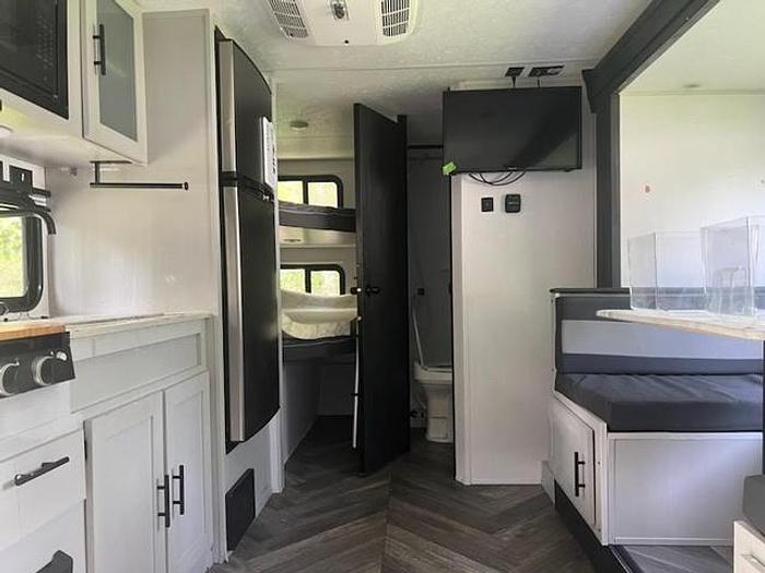 Used 2021 Forest River Wildwood FSX