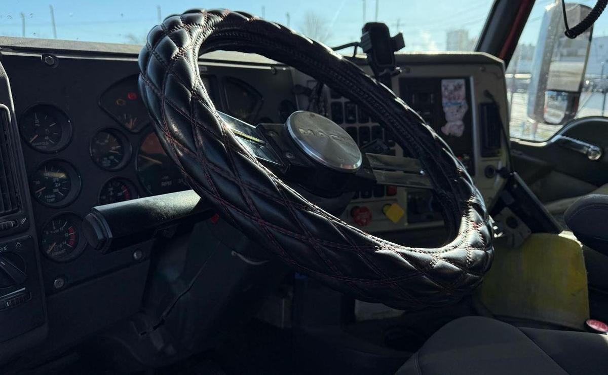 Used 2018 Mack Granite Gu713 Dump Truck