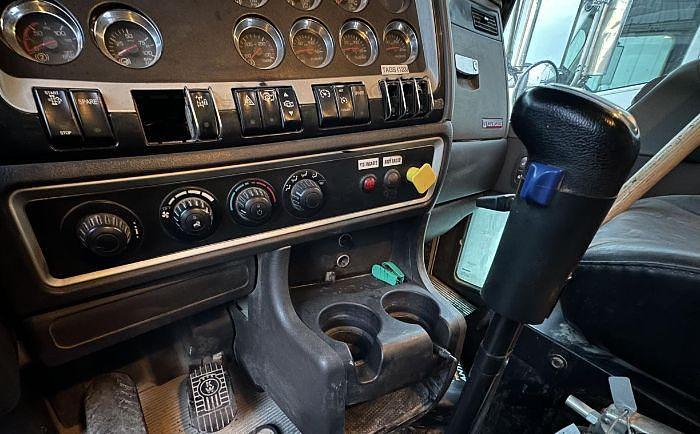 Used 2014 KENWORTH T800