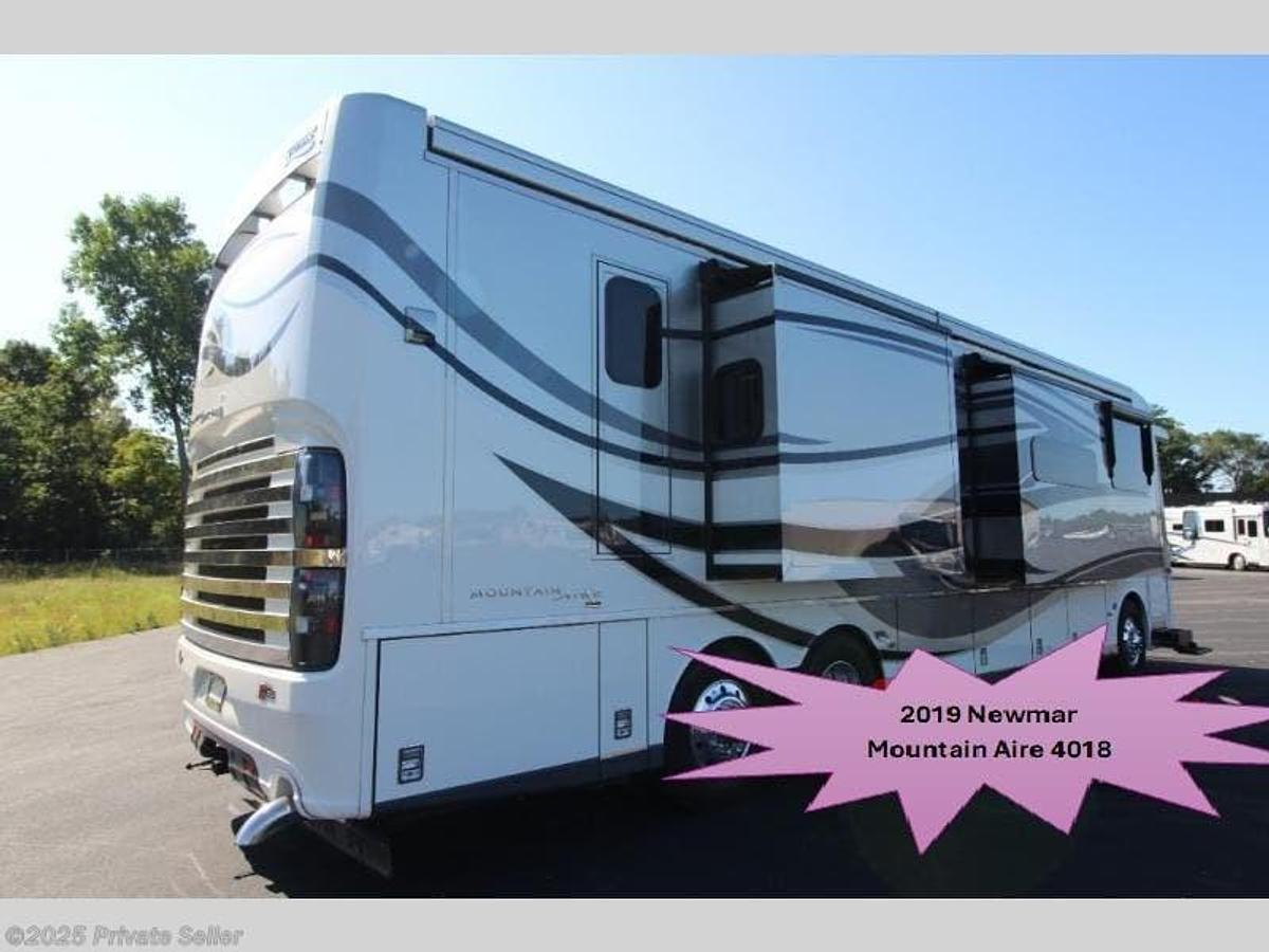 Used 2019 Newmar Mountain Aire 4018