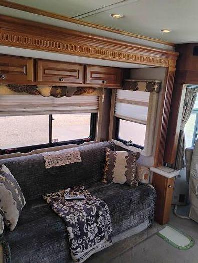 Used 2004 Monaco Dynasty