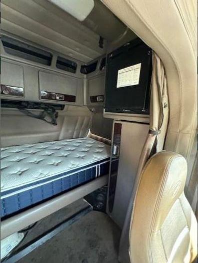 Used 2013 Peterbilt 389