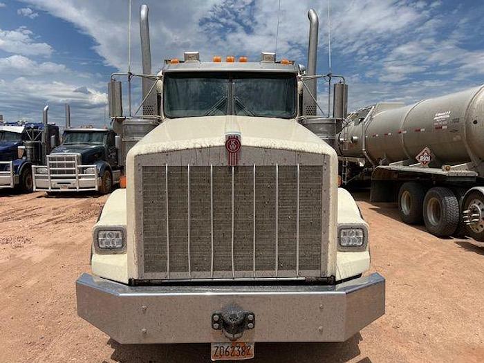 Used 2013 KENWORTH T800