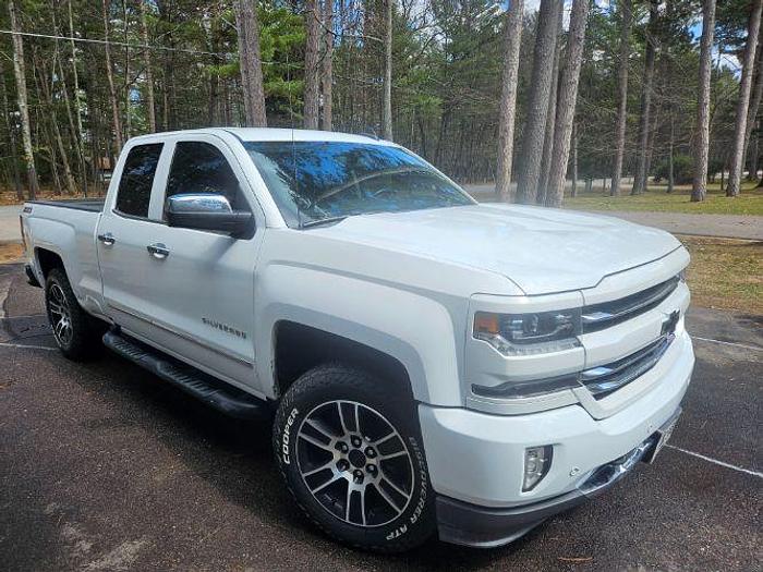 Used 2017 Chevrolet Silverado LTZ 6.2 L 8 SPD HALFTON