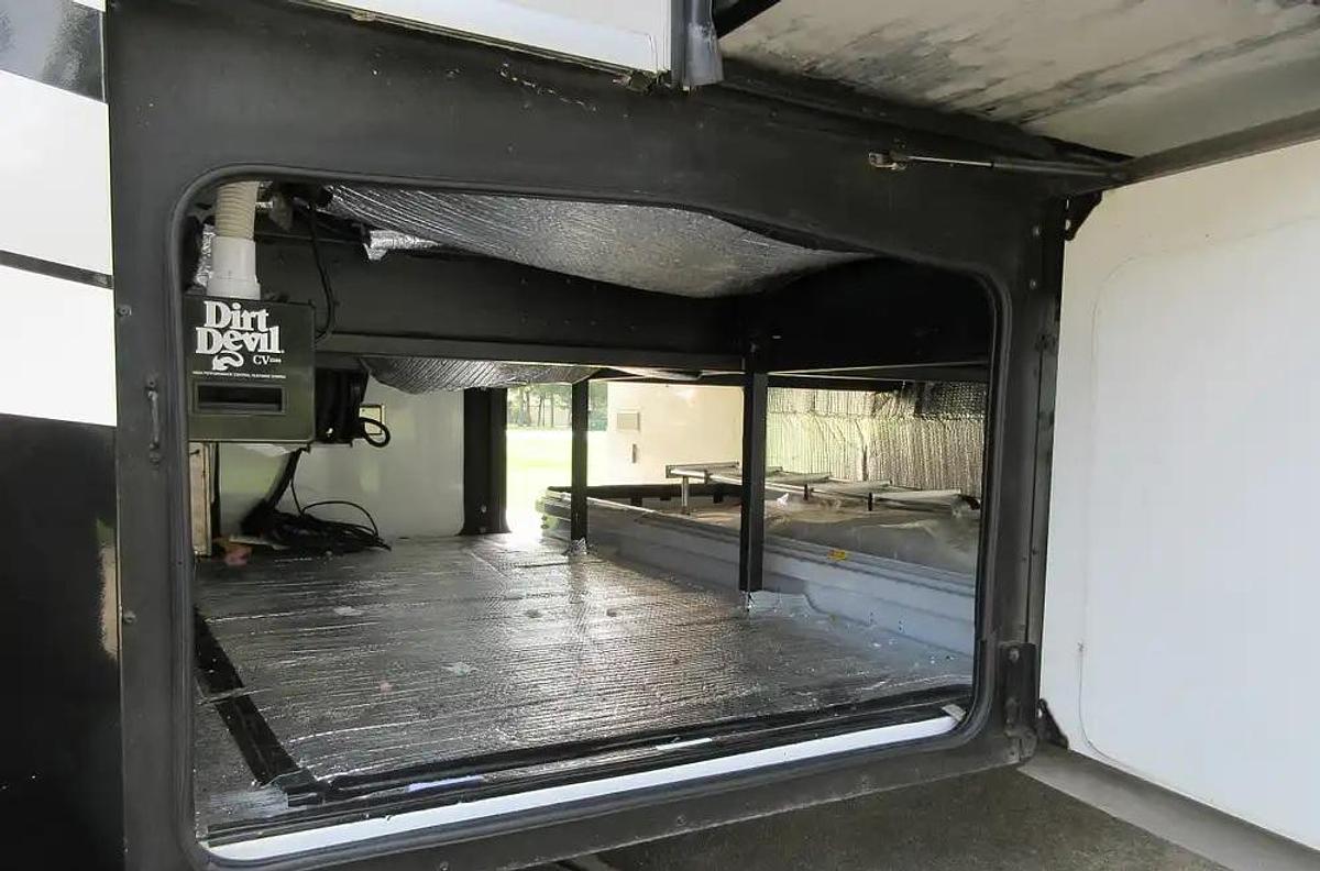 Used 2017 Fleetwood Pace Arrow LXE 38K Class A Motorhome