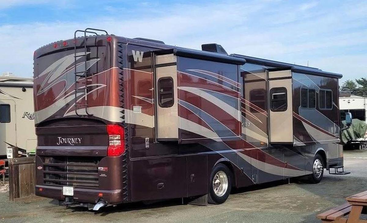 Used 2013 Winnebago Journey 34B Class A Motorhome
