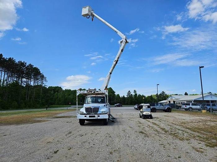 Used 2005 International 4300 DT466