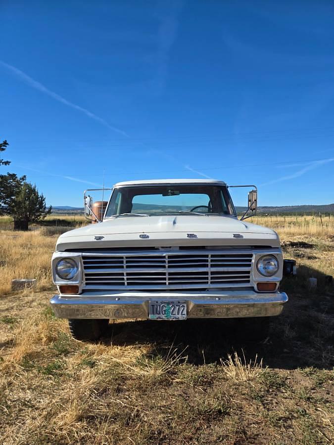 Used 1969 Ford 390 camper special