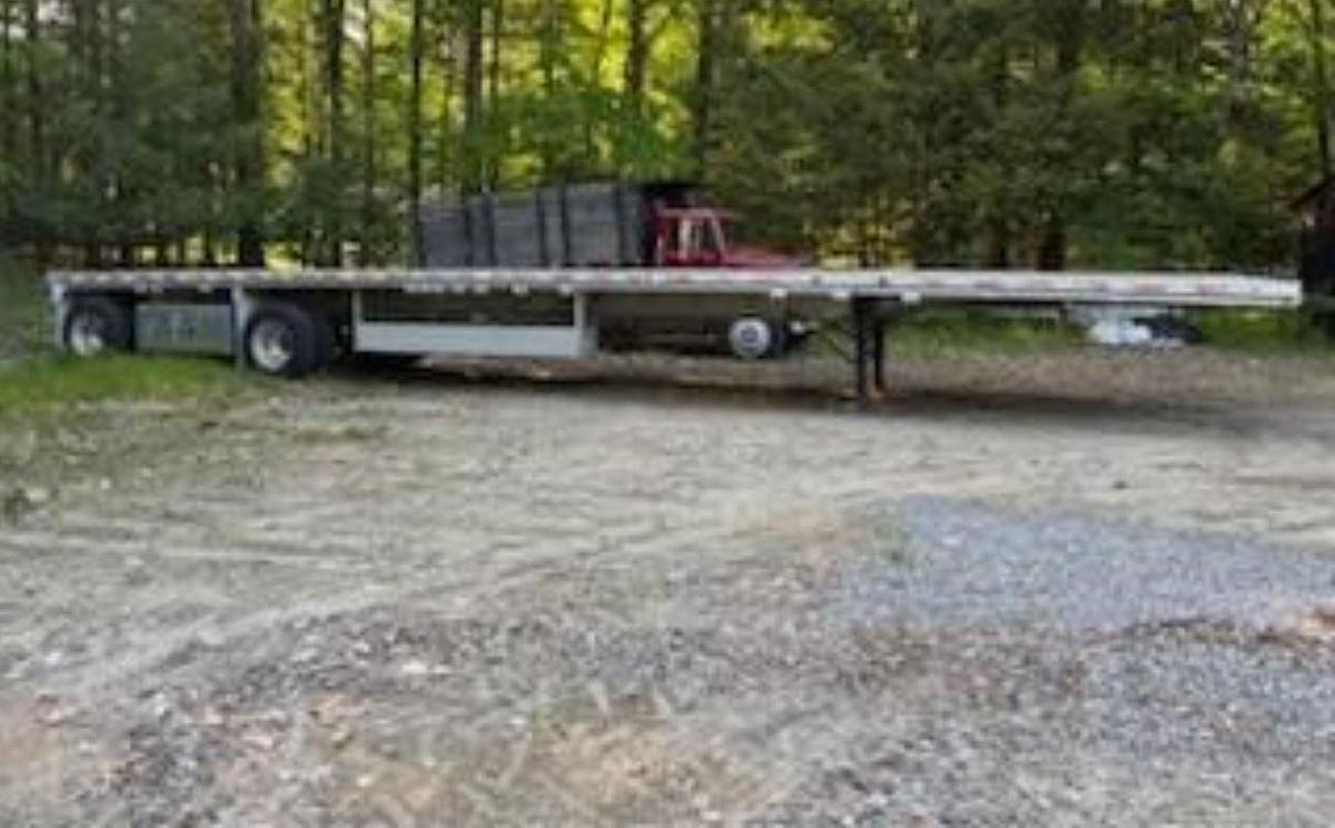 Used 2006 East 48' Aluminum Flatbed Trailer