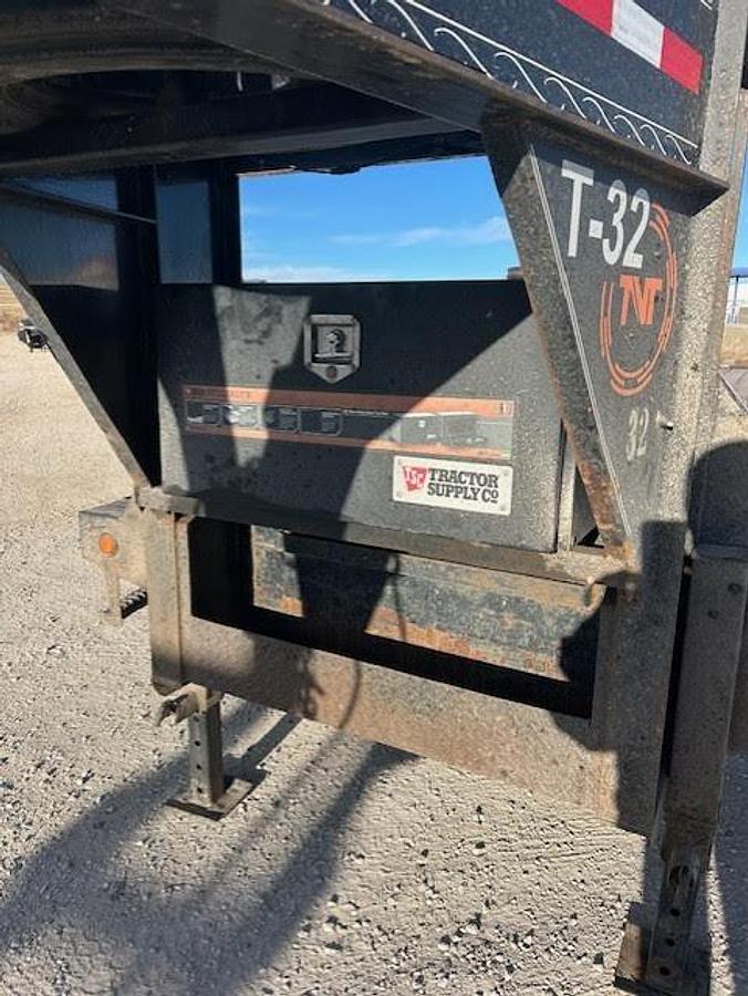 Used 2022 PJ 35Ft Gooseneck Dovetail Flatbed Trailer