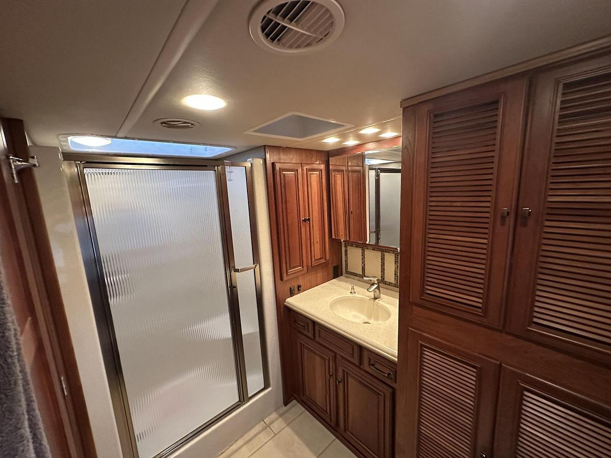 Used 2013 Itasca Ellipse 42QD Class A Motorhome