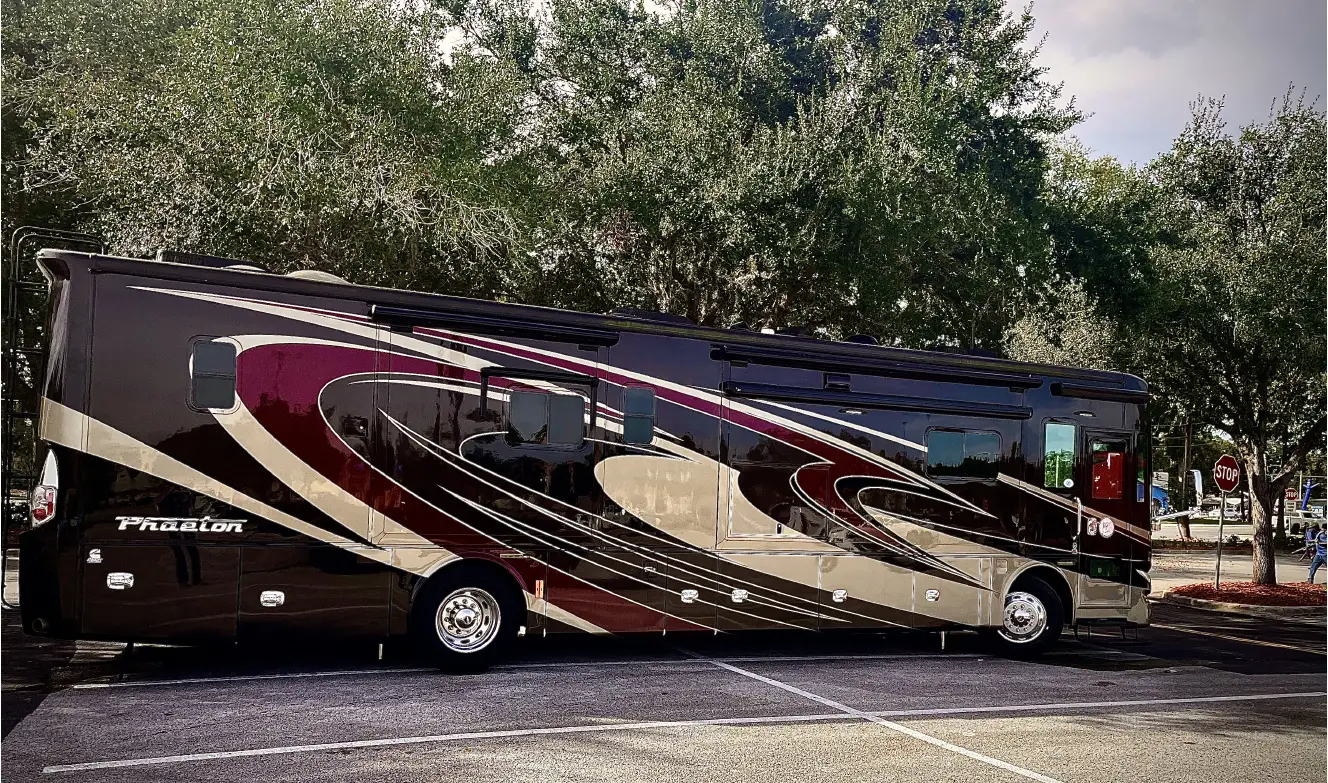 Used 2015 Tiffin Phaeton 40QTH