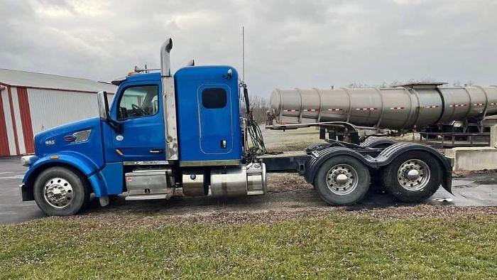 Used 2021 Peterbilt 567