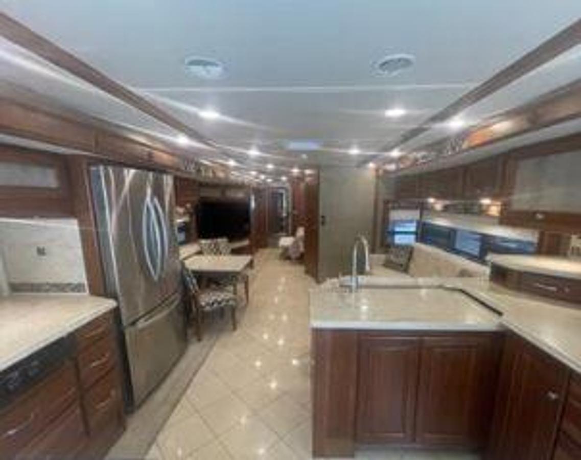 Used 2015 Winnebago Itasca Horizon 40R