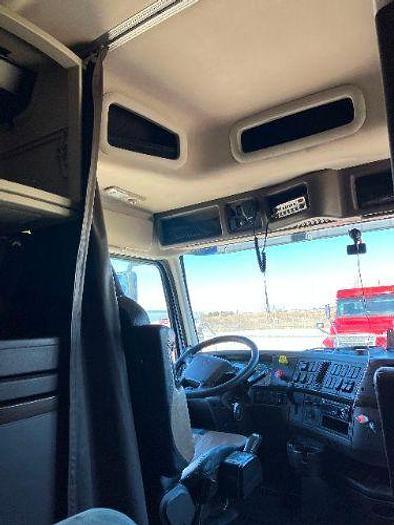 Used 2016 Volvo VNL 630 D13