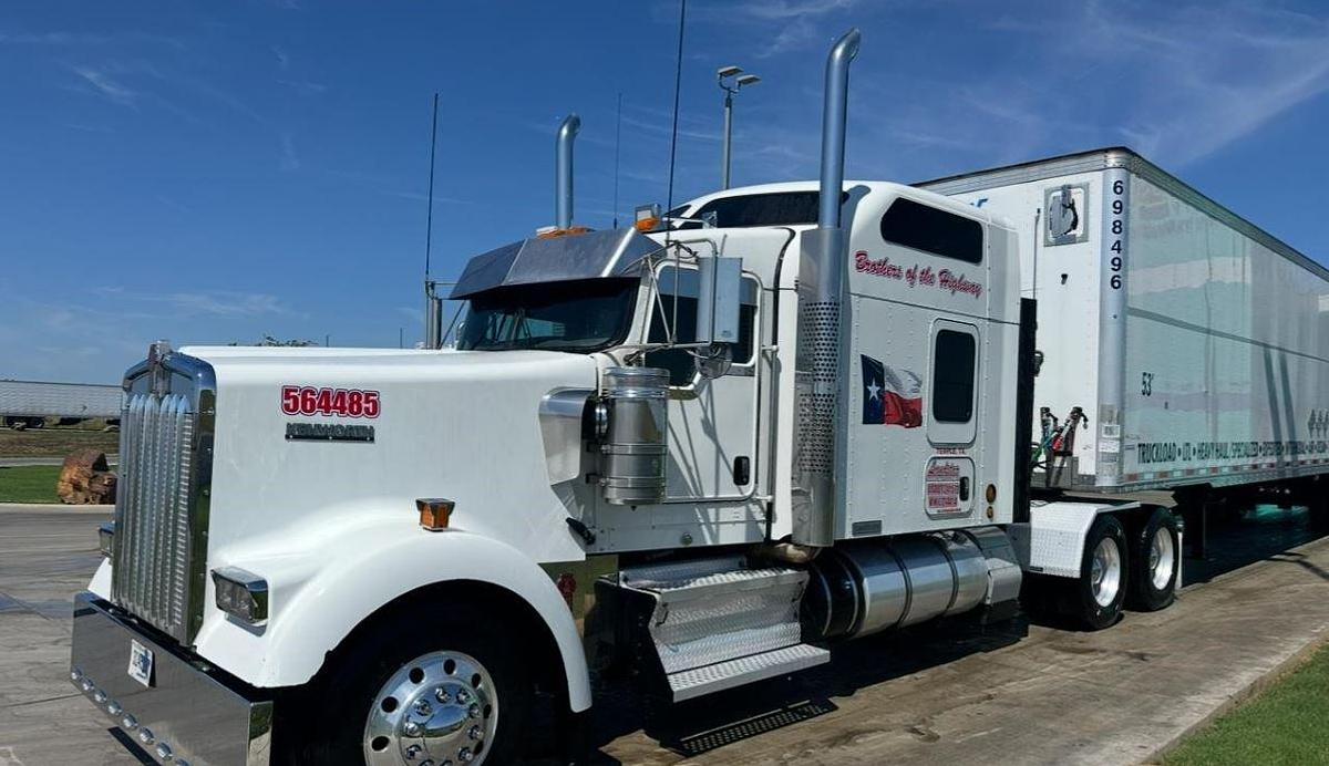 Used 2018 Kenworth W900L