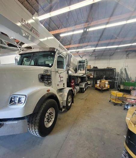 Used 2022 Load King Stinger 80-160 Mounted on a 2022 Freightliner 122SD