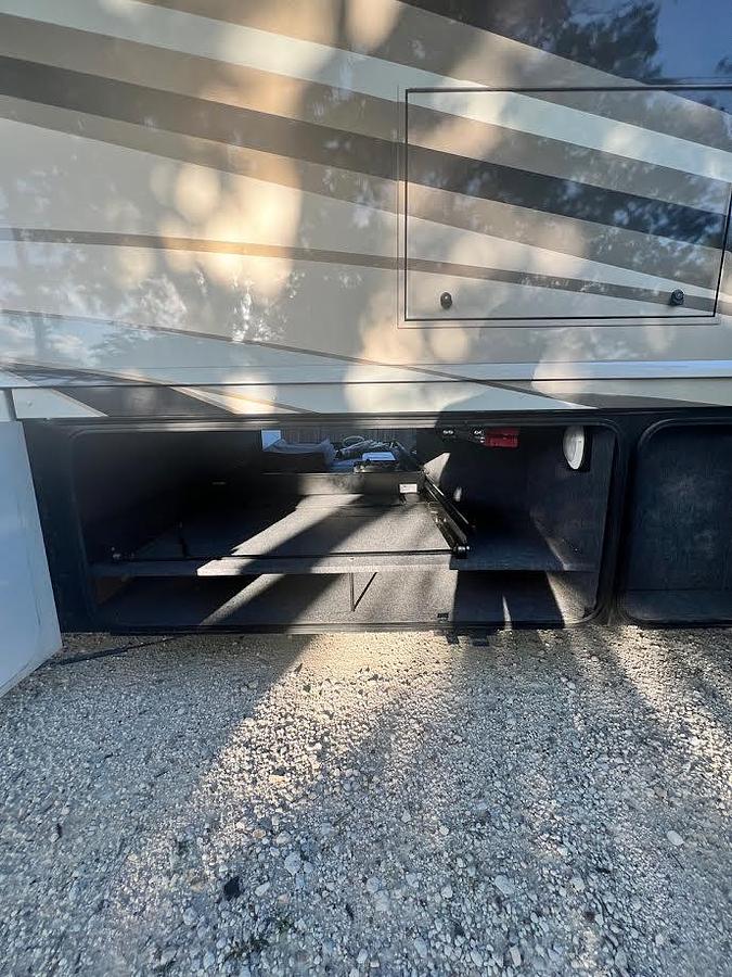 Used 2014 Itasca Meridian 42GQ Class A Motorhome