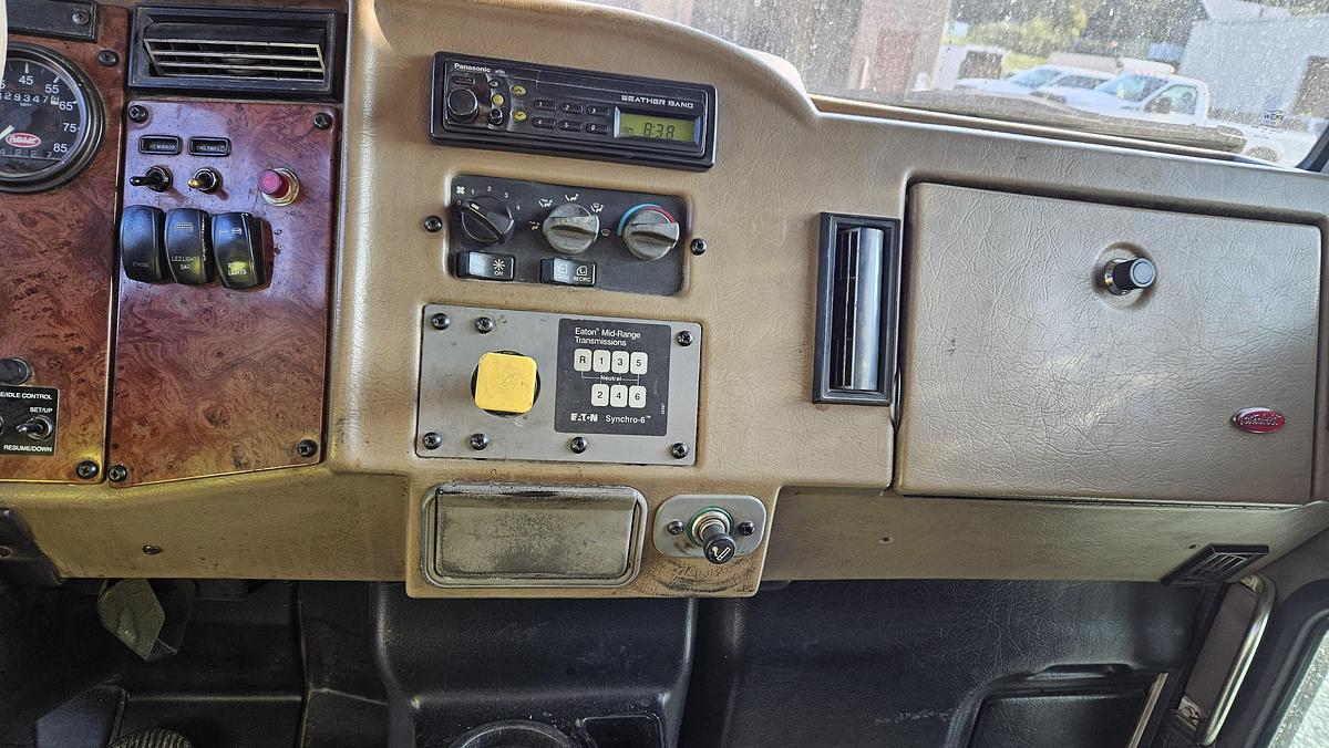 Used 2005 Peterbilt PB335