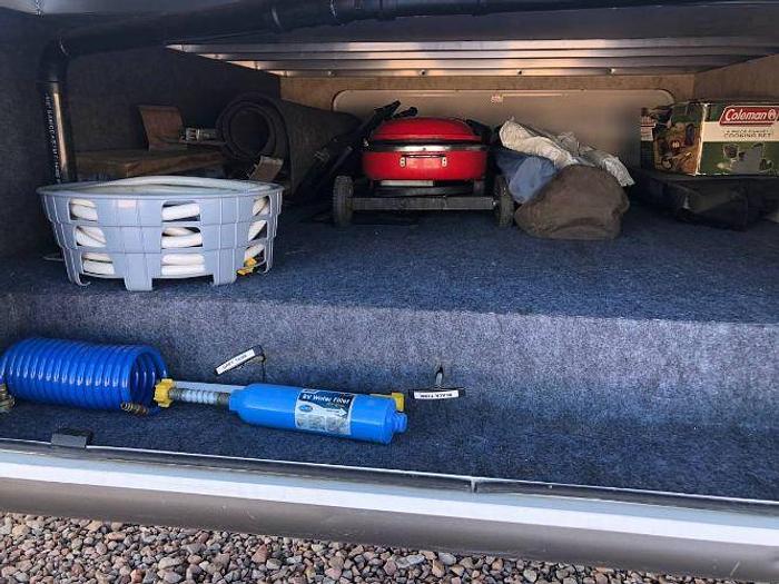 Used 2012 Keystone Cougar 331MKS Fifth Wheel