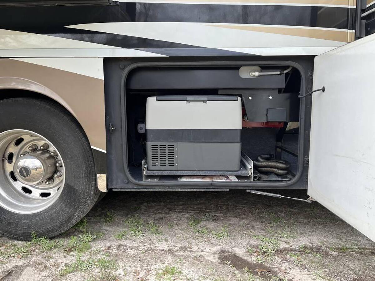 Used 2013 Winnebago Tour 42QD Class A Motorhome