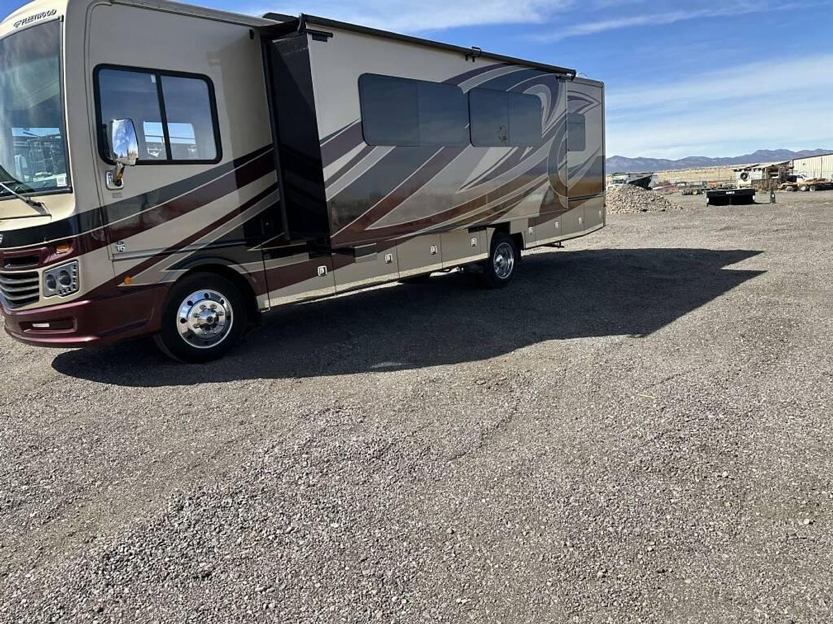 Used 2019 Fleetwood Southwind 34C