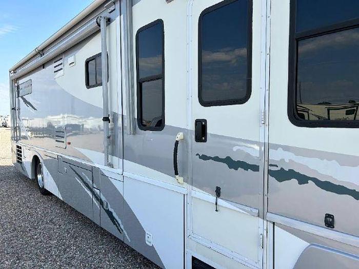 Used 2008 Itasca Latitude 39W