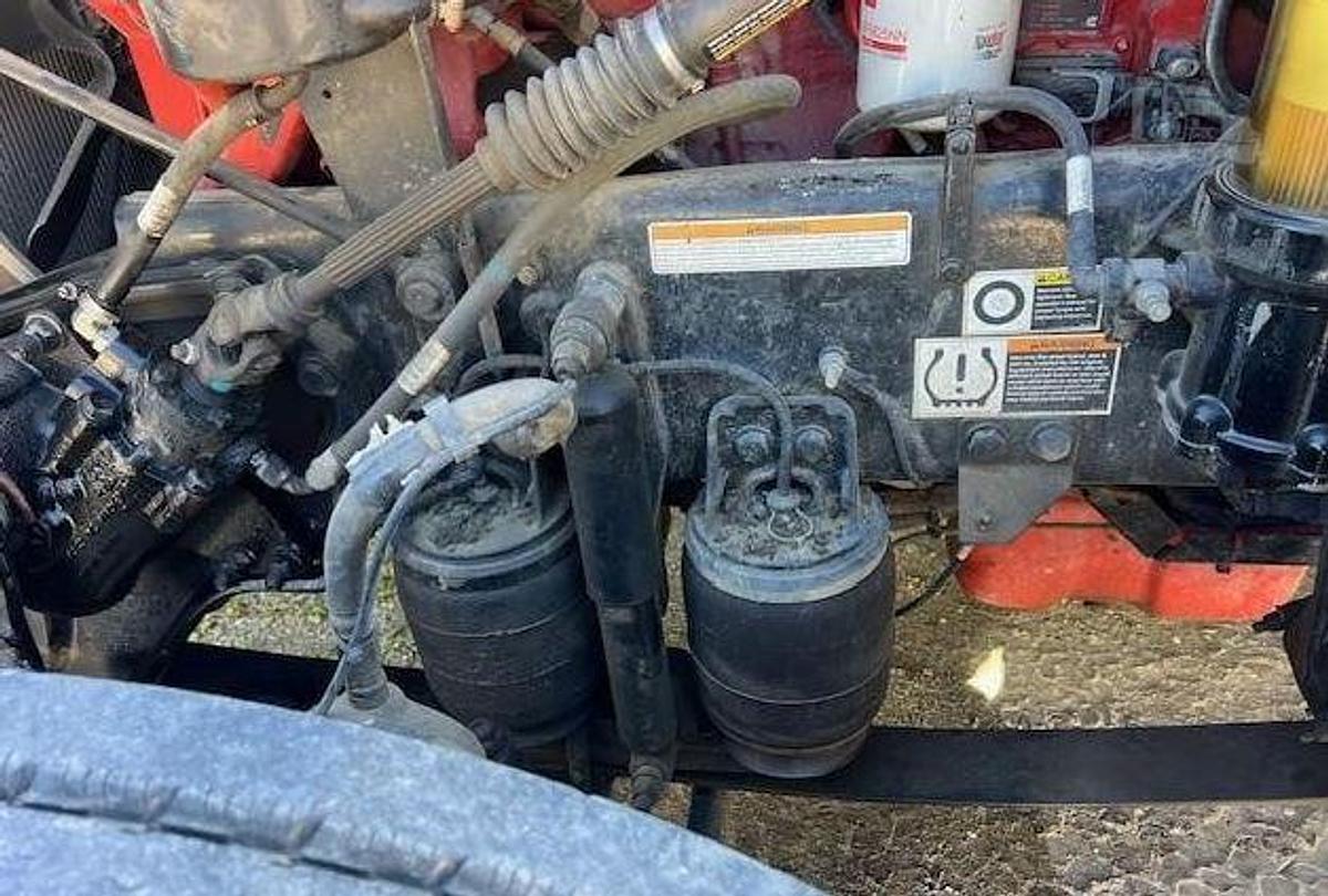 Used 2020 PETERBILT 567 Day Cab