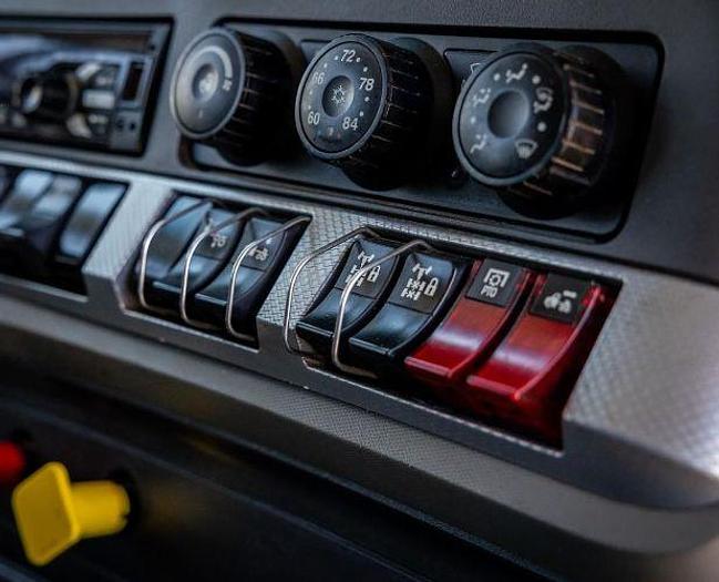 Used 2020 KENWORTH T880