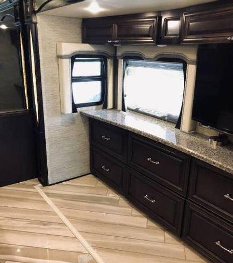 Used 2016 Newmar Mountain Aire 4565