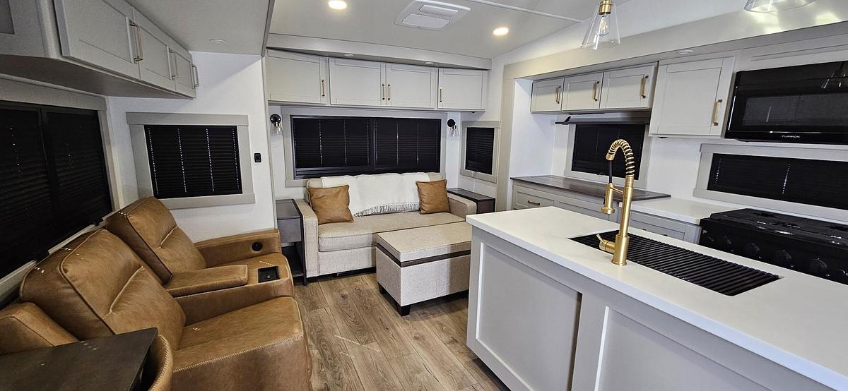 Used 2024 Brinkley Z2900