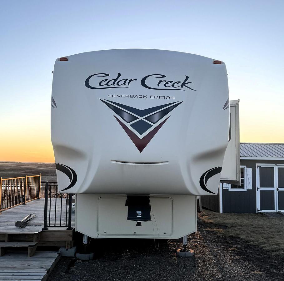 Used 2019 Forest River Cedar Creek Silverback 37MBH