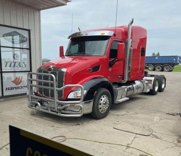 Used 2018 Peterbilt 579