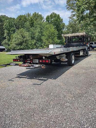 Used 2017 Freightliner M2 4 Car Rollback