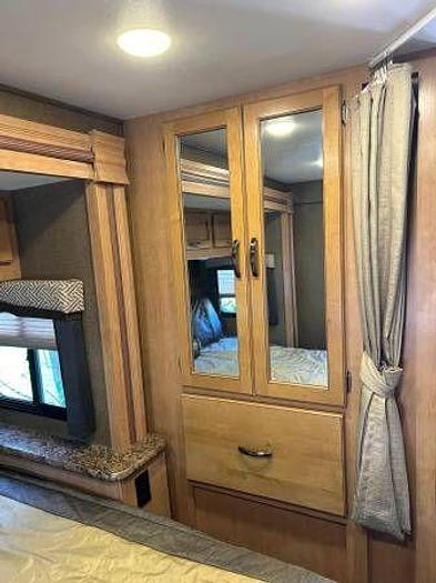 Used 2017 Thor Chateau 22B Class C RV