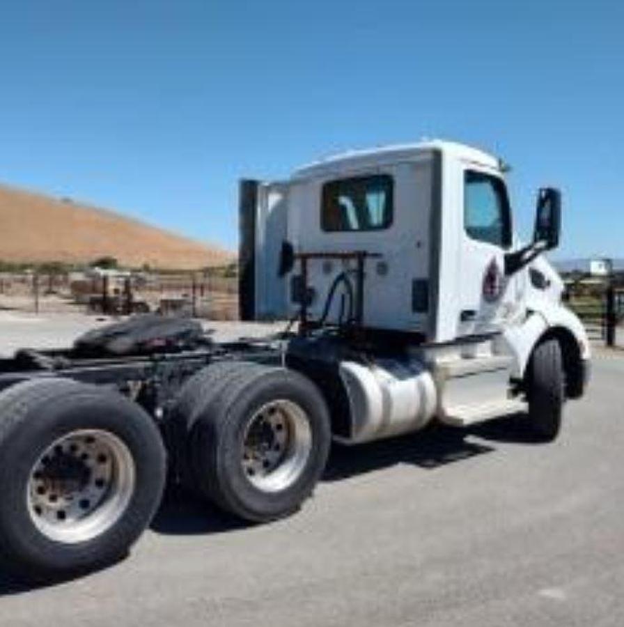 Used 2018 Peterbilt 579