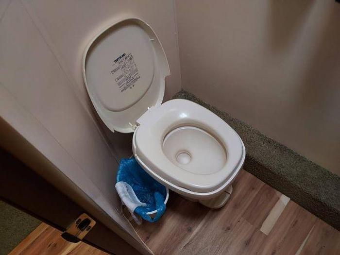 Used 2003 Coachmen Santara