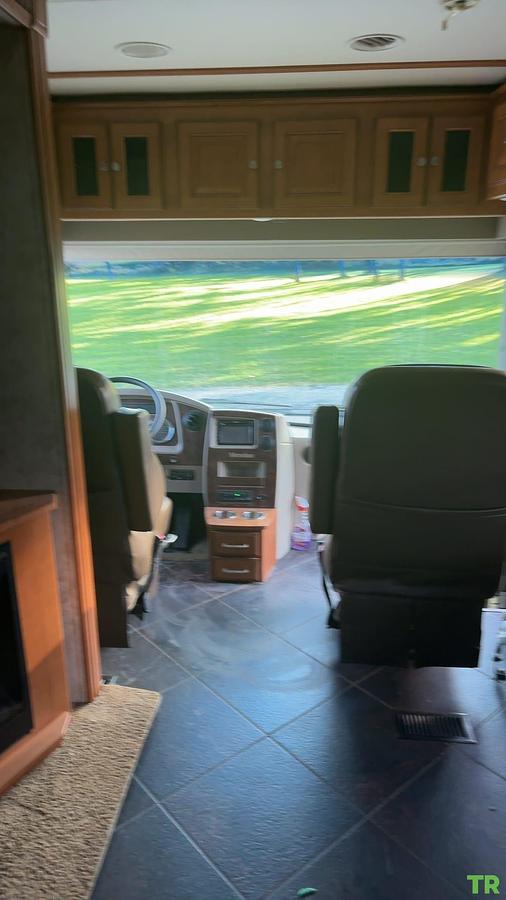 Used 2011 Itasca Meridian 40U