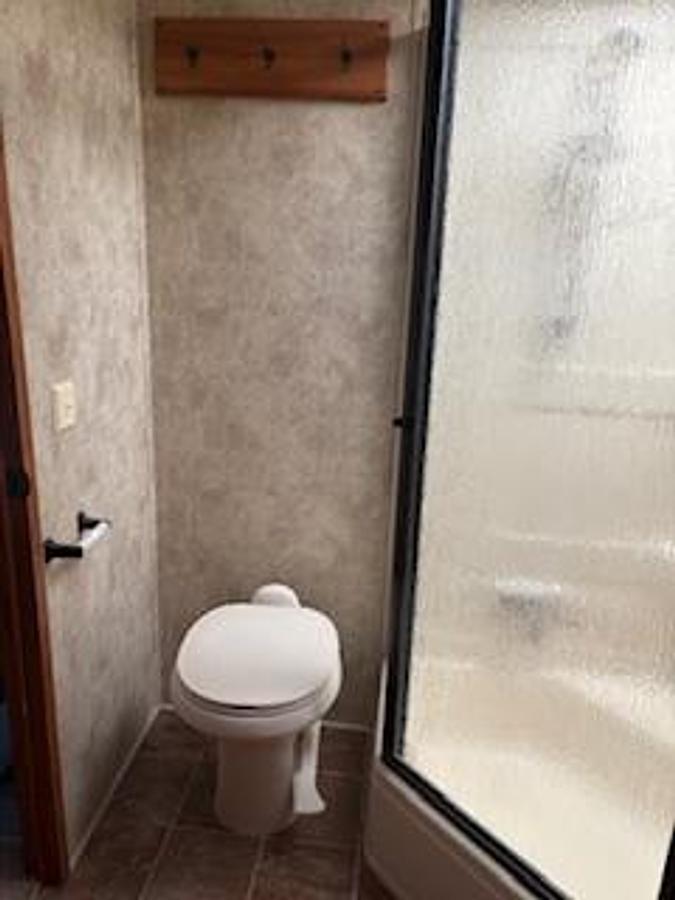 Used 2010 Keystone Montana Mountaineer Fifth Wheel