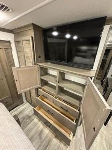 Used 2021 Forest River Riverstone 42FSKG