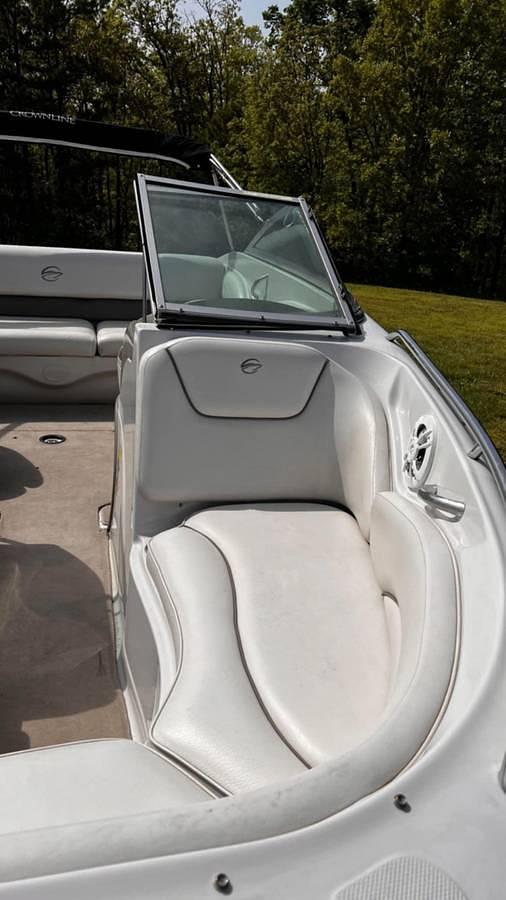 Used 2008 Crownline 305