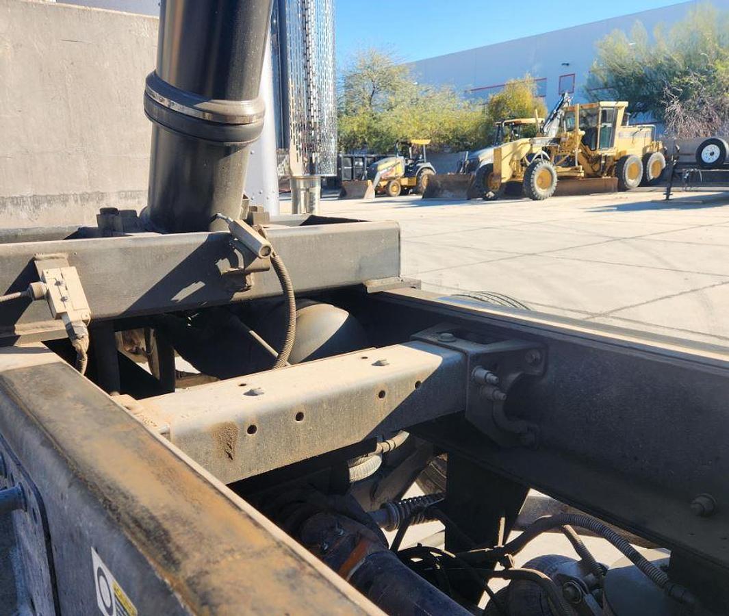 Used 2020 Peterbilt 389