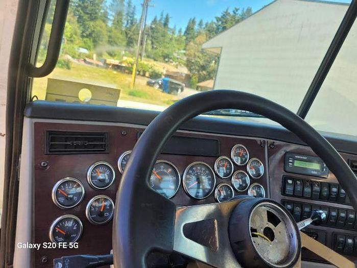 Used 2014 WESTERN STAR 4900 SF and 1979 General Log Trailer