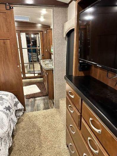 Used 2016 Jayco Pinnacle 36FBTS